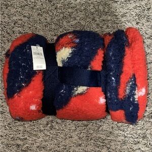 NWT Aerie ‘23 Holiday Sherpa Blanket